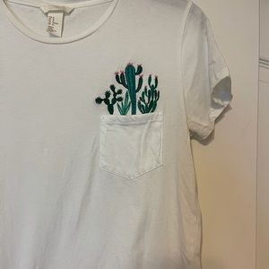 t-shirt.